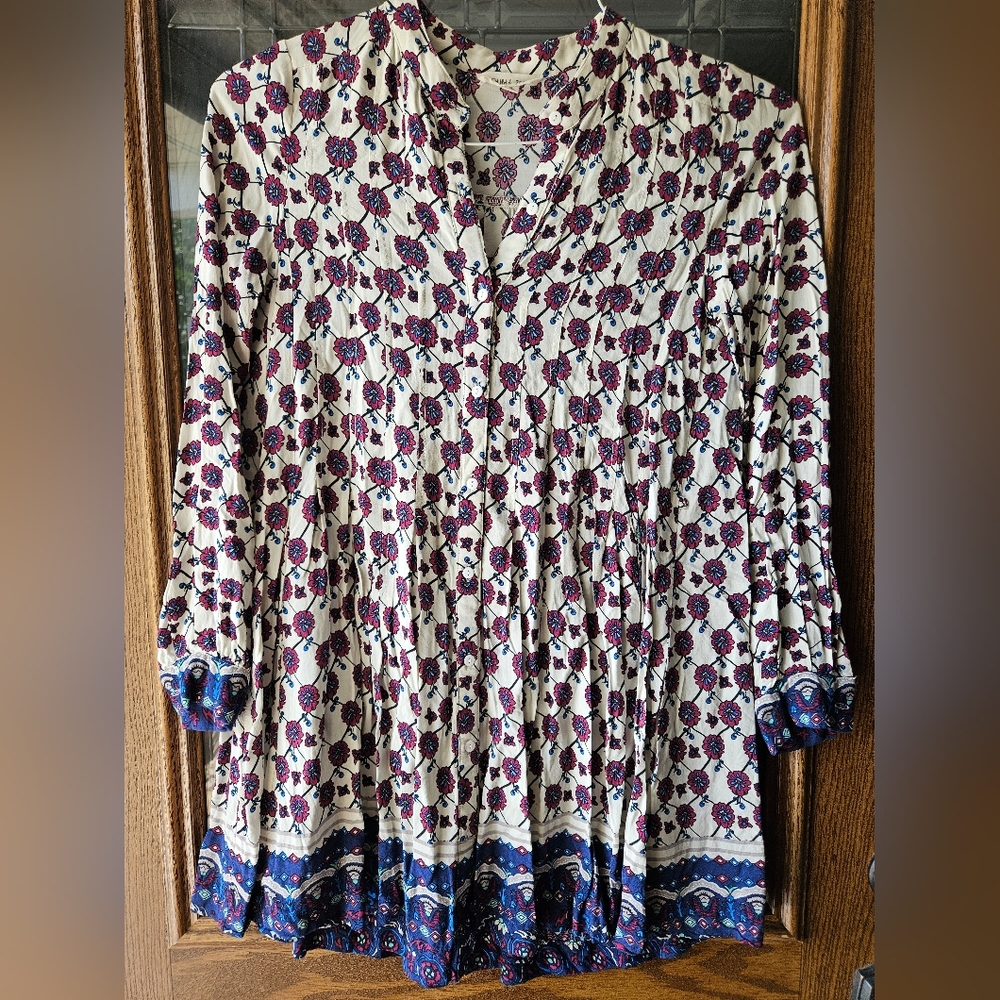 Bundle two tunics and a dress. All Smalls. Nichole Miller, My Michelle, Boutique